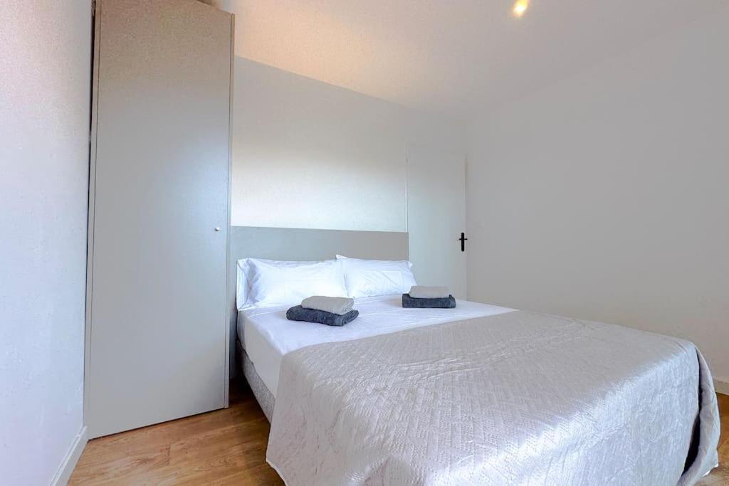 Can Romy Appartement T2F A 20M De La Plage De Cala Montgo Ля Эскала Экстерьер фото